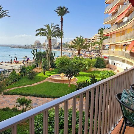 Garden Beach Apartment 托雷维耶哈 外观 照片