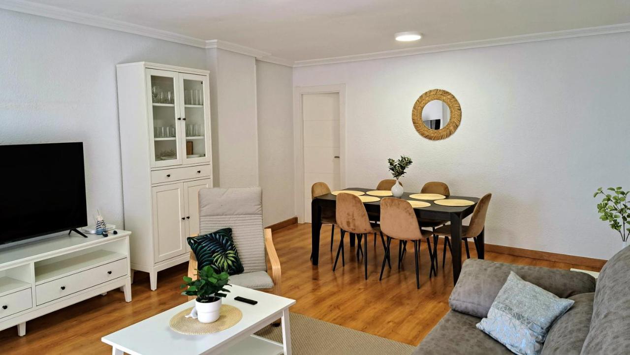 Garden Beach Apartment 托雷维耶哈 外观 照片