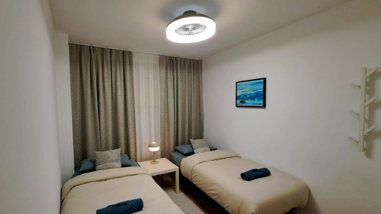 Garden Beach Apartment 托雷维耶哈 外观 照片